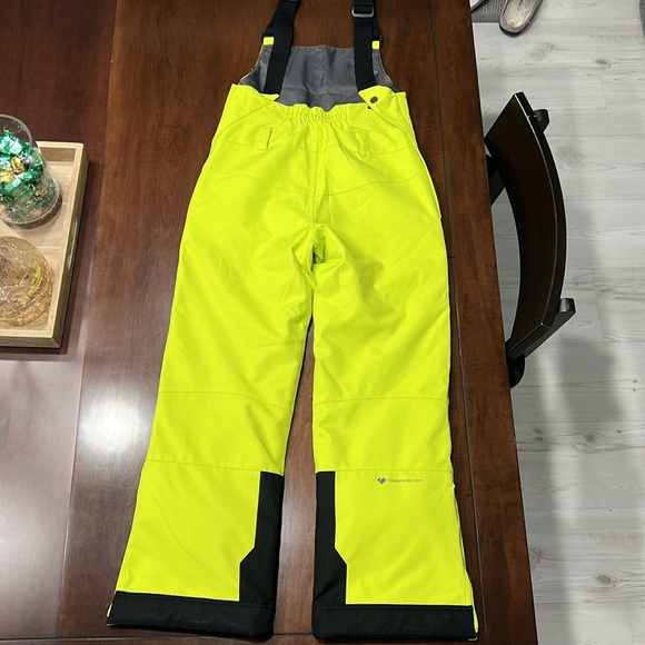 Obermeyer ski pants bib boys L
NWOT - Picture 2 of 3